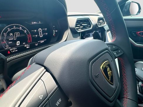 Used 2024 Lamborghini Urus Performante image 47