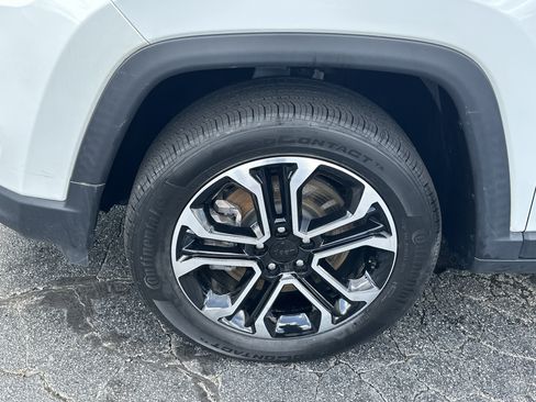 Used 2023 Jeep Compass Limited w/ Sun and Sound Group AWD/4WD image 13