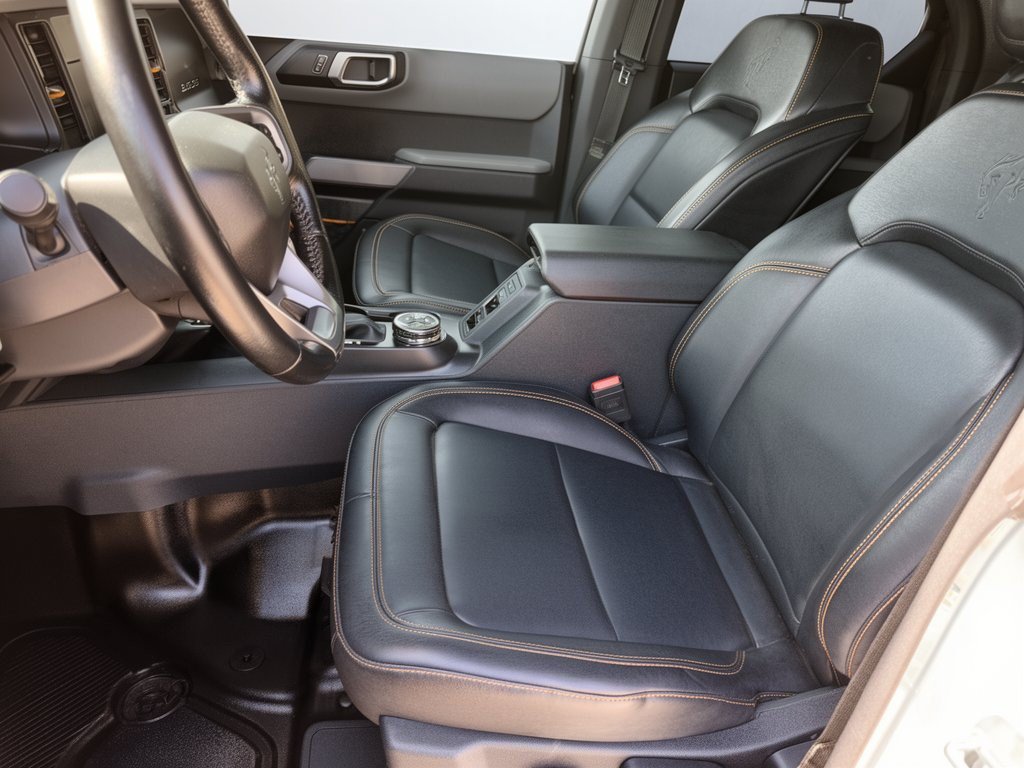 Used 2021 Ford Bronco Badlands AWD/4WD image 5