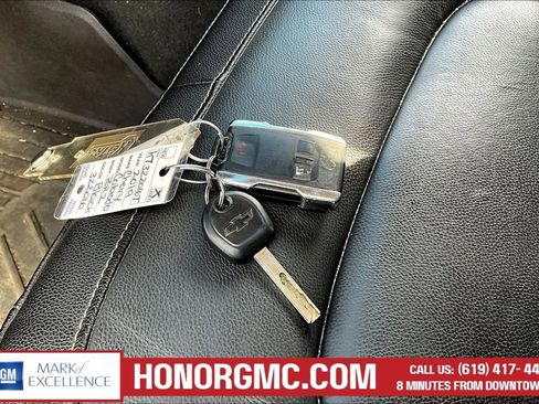 Used 2019 Chevrolet Colorado ZR2 image 32