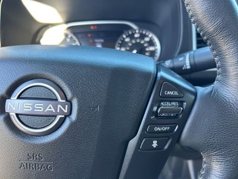 Used 2022 Nissan Frontier SV image 18