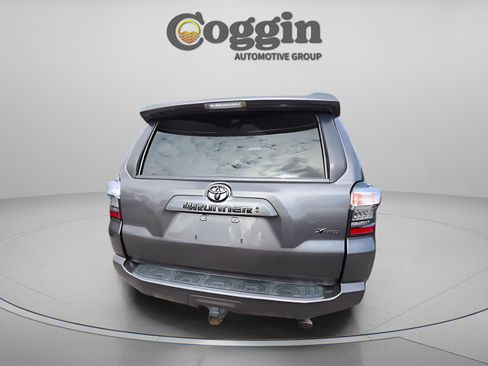 Used 2021 Toyota 4Runner SR5 image 10