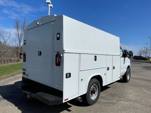 New 2026 Ford E-350 and Econoline 350 Super Duty w/ Power Equipment Group RWD image 3