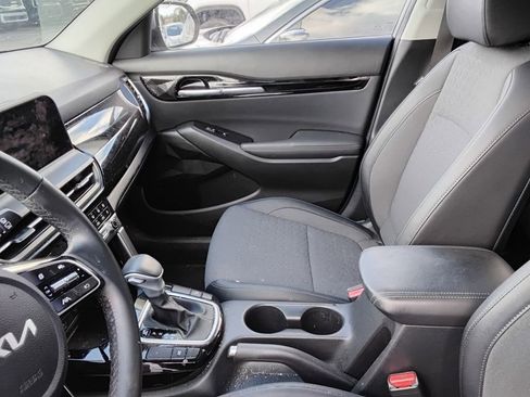 Used 2024 Kia Seltos S image 8