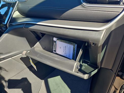 New 2025 Jeep Grand Cherokee Laredo image 29