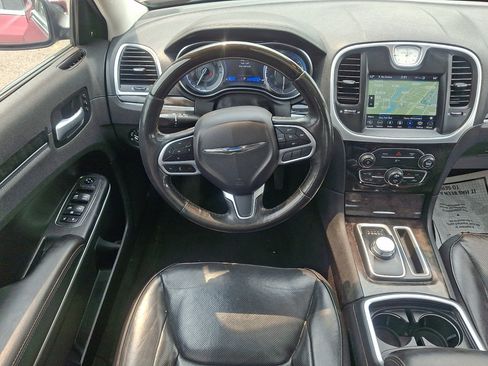Used 2020 Chrysler 300 Limited AWD/4WD image 20