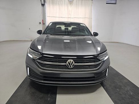 Used 2024 Volkswagen Jetta Sport FWD image 2