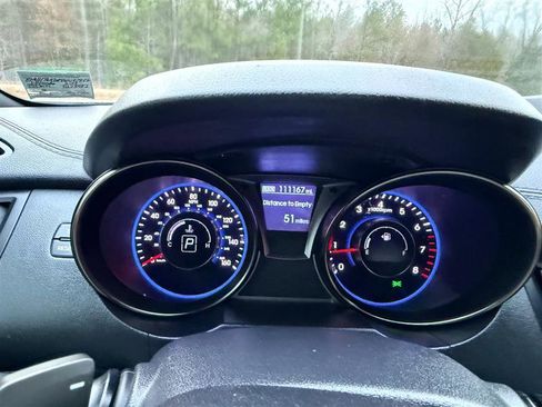 Used 2013 Hyundai Genesis 2.0T image 19