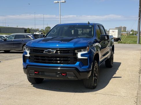 Used 2023 Chevrolet Silverado 1500 LT Trail Boss w/ Convenience Package II image 18