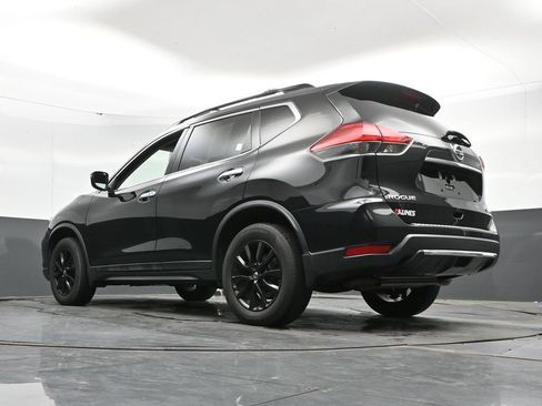 Used 2017 Nissan Rogue SV w/ Midnight Edition AWD/4WD image 35