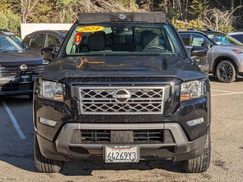 Used 2024 Nissan Frontier SV w/ SV Convenience Package image 2