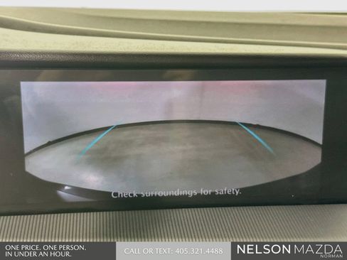 Used 2025 Nissan Murano SV FWD image 16