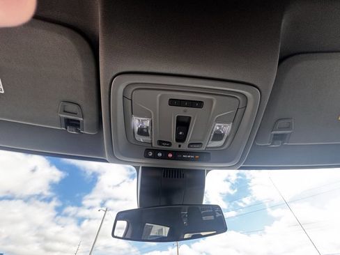 Used 2024 Chevrolet Silverado 1500 LT image 20