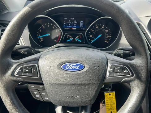 Used 2018 Ford Escape SE w/ SE Sync 3 Package AWD/4WD image 19