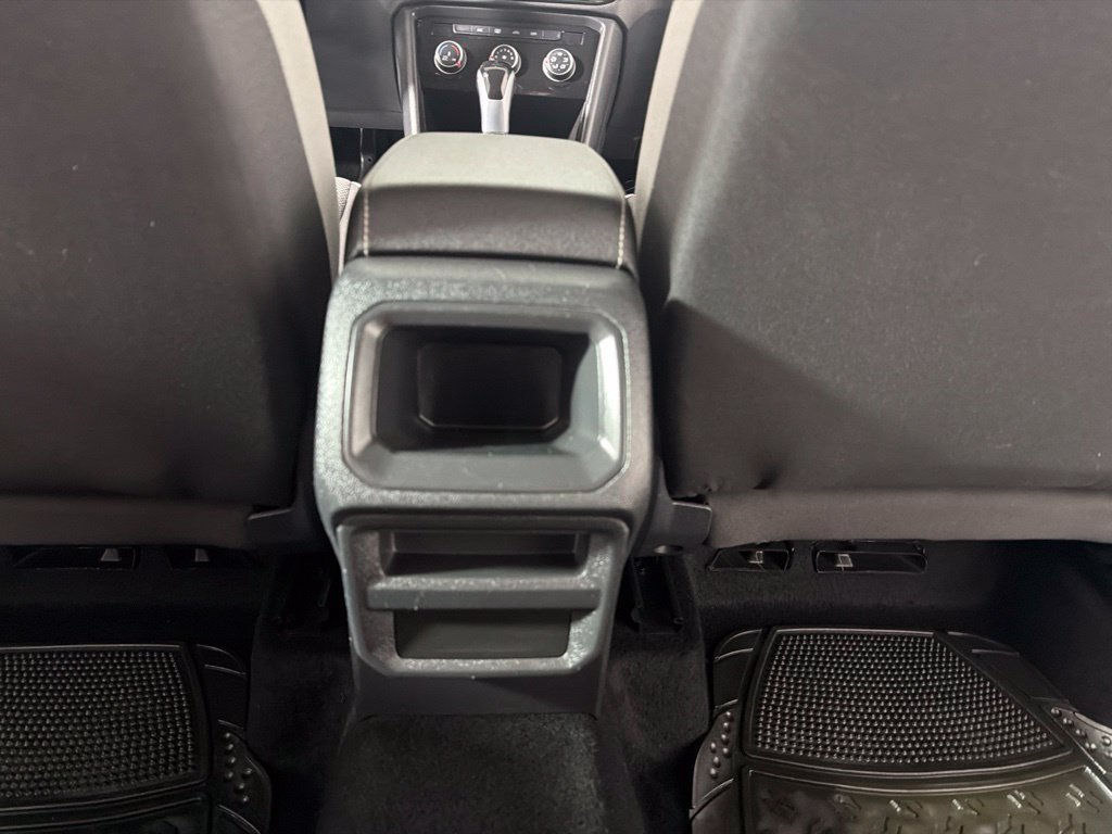 Certified 2024 Volkswagen Taos S FWD image 20
