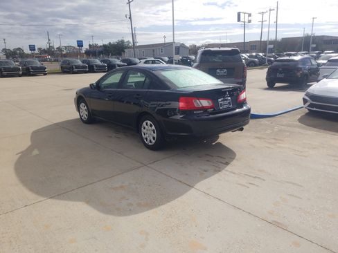 Used 2009 Mitsubishi Galant image 5