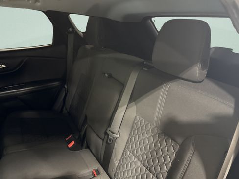 Used 2021 Chevrolet Blazer LT FWD image 28