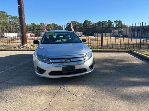 Used 2012 Ford Fusion S image 1