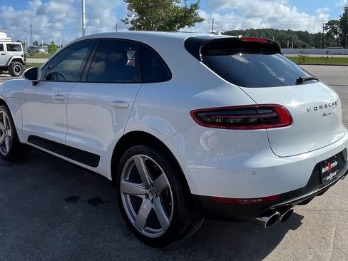Used 2018 Porsche Macan AWD/4WD image 3