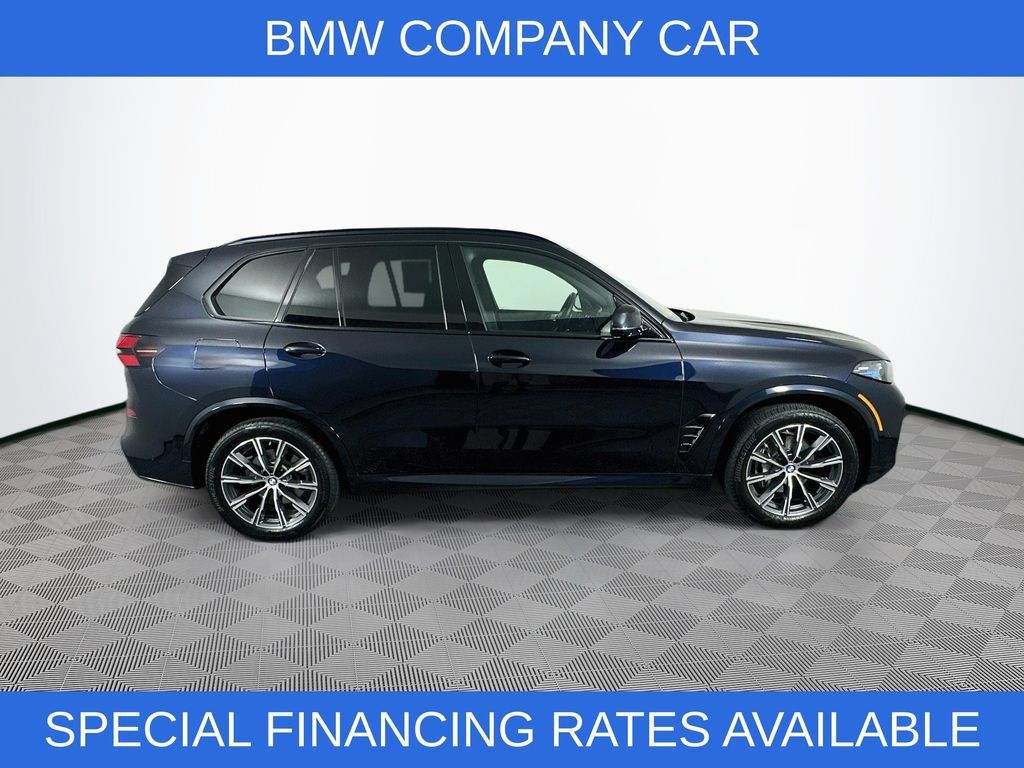Used 2026 BMW X5 xDrive40i w/ M Sport Package AWD/4WD image 9