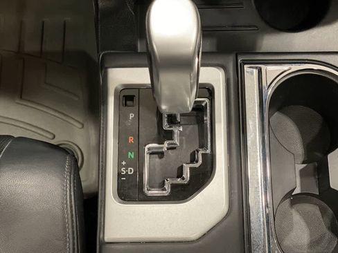 Used 2020 Toyota Tundra Platinum image 23