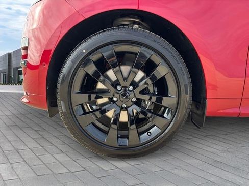 New 2026 Land Rover Range Rover Sport Dynamic SE AWD/4WD image 9