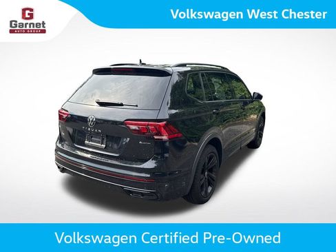 Used 2024 Volkswagen Tiguan SE R-Line AWD/4WD image 5