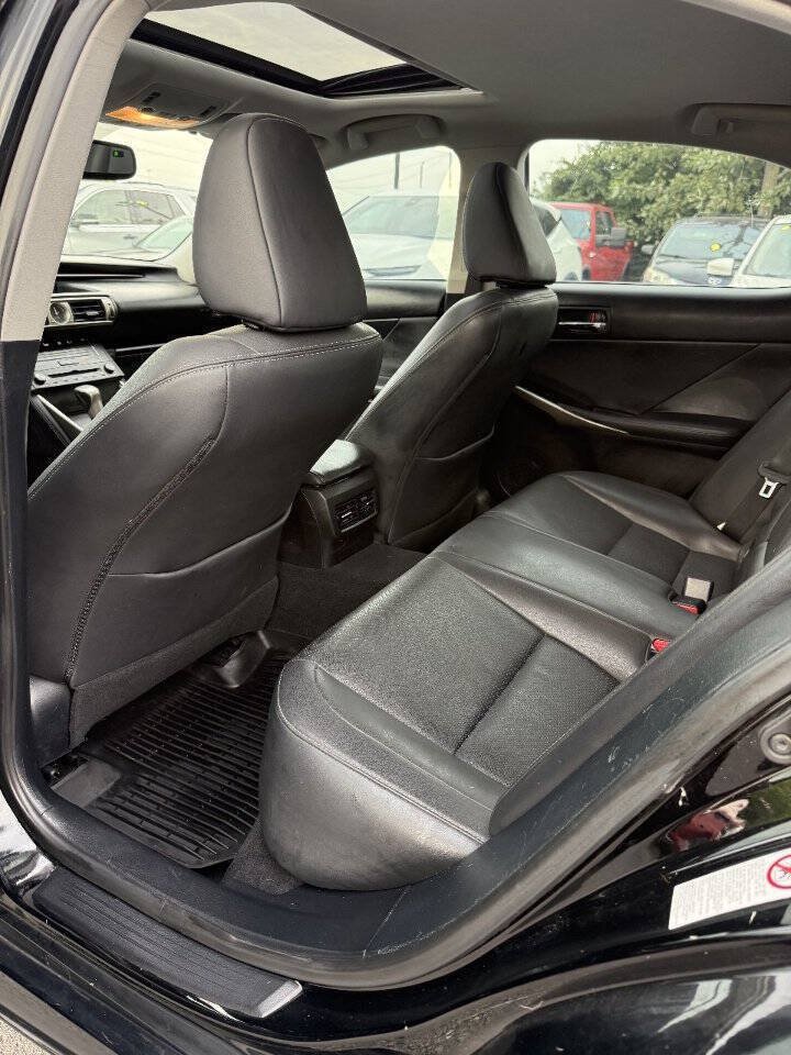 Used 2016 Lexus IS 200t RWD image 20