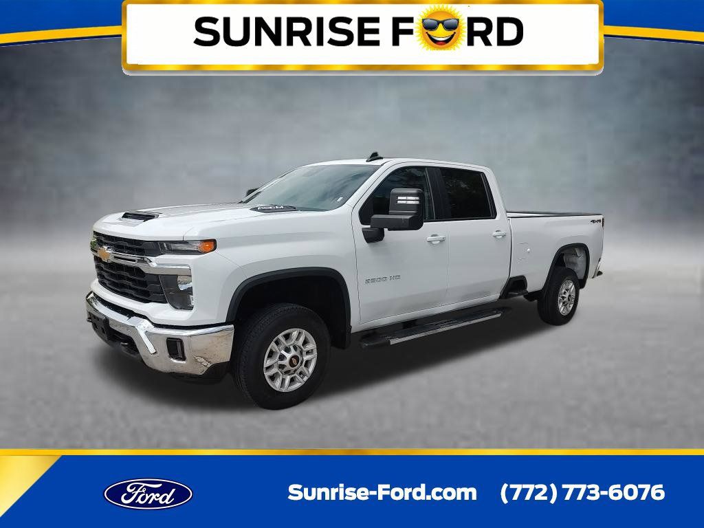 Used 2025 Chevrolet Silverado 2500 LT w/ Convenience Package AWD/4WD 360° Tour