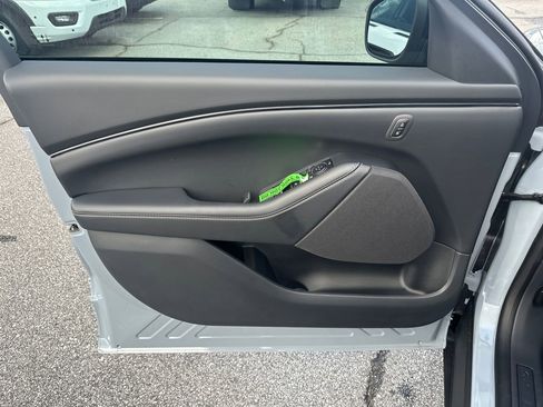 New 2026 Ford Mustang Mach-E Select image 39