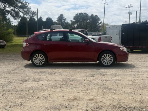 Used 2010 Subaru Impreza 2.5i image 5