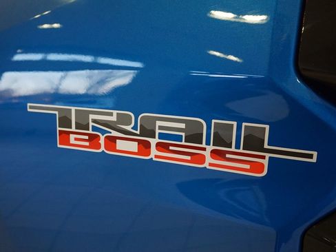 Used 2024 Chevrolet Colorado Trail Boss w/ Safety Package AWD/4WD image 26