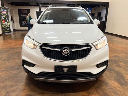 Used 2020 Buick Encore Preferred image 4