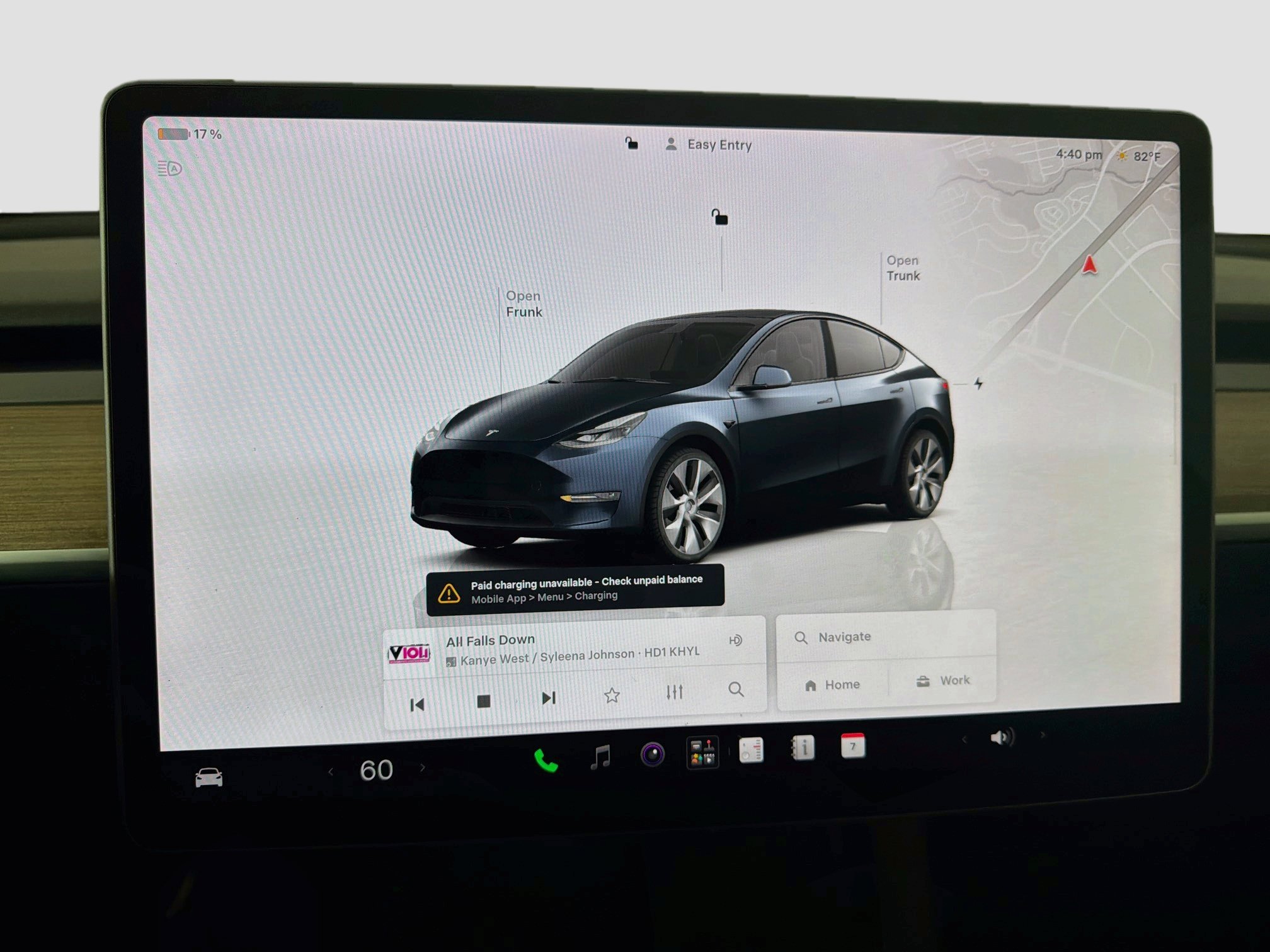 Used 2024 Tesla Model Y Long Range AWD/4WD image 19