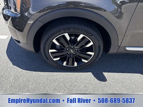 Used 2024 Kia Telluride SX Prestige AWD/4WD image 11