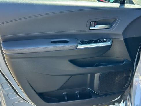 Used 2024 Toyota Sienna XLE Woodland Edition image 18