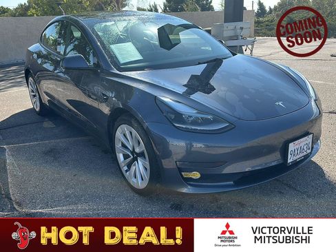 Used 2022 Tesla Model 3 RWD image 1