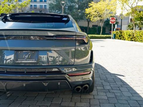 Used 2023 Lamborghini Urus Performante image 26