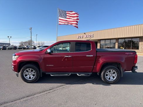 Used 2018 Chevrolet Colorado LT w/ Luxury Package, Chrome image 2