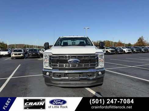 New 2025 Ford F350 XL w/ XL Chrome Package image 2