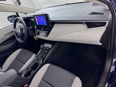 Used 2026 Toyota Corolla LE FWD image 28