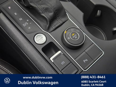 Certified 2021 Volkswagen Atlas SE w/ Panoramic Sunroof Package image 21