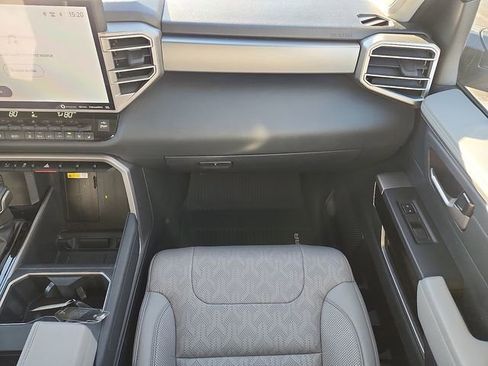 Used 2022 Toyota Tundra Limited image 10