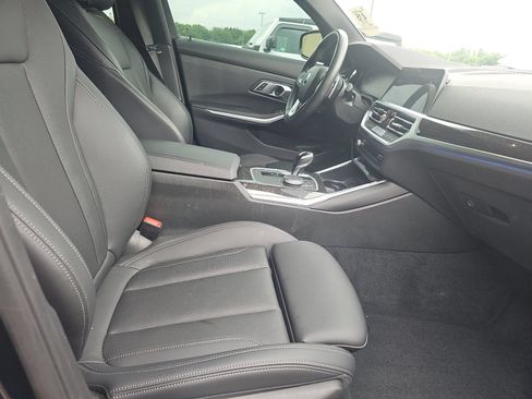 Used 2022 BMW 330i Sedan w/ Premium Package 2 RWD image 11