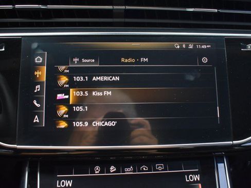 Used 2019 Audi Q8 Premium Plus AWD/4WD image 17
