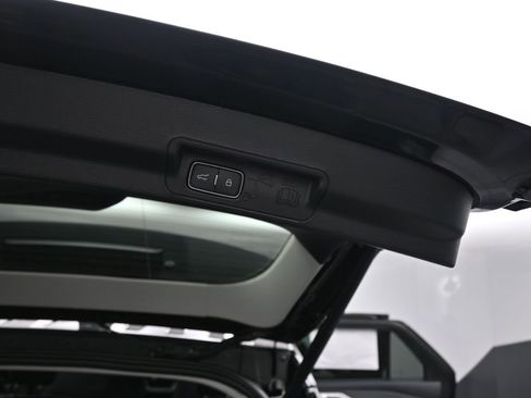 New 2025 Ford Explorer Active image 25