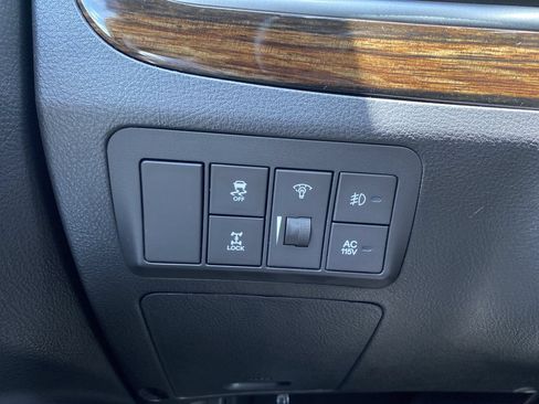 Used 2011 Hyundai Santa Fe Limited w/ Navigation Pkg 4 AWD/4WD image 19
