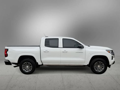 Used 2025 Chevrolet Colorado LT w/ Advanced Trailering Package image 9