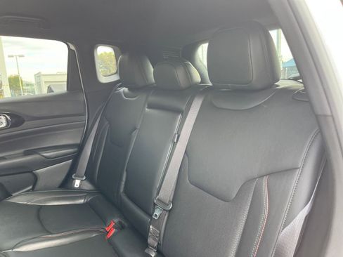 Used 2025 Jeep Compass Trailhawk w/ Trailer Tow Group image 25