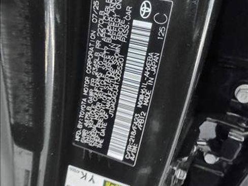 Used 2026 Toyota Prius Plug-In Hybrid FWD image 22